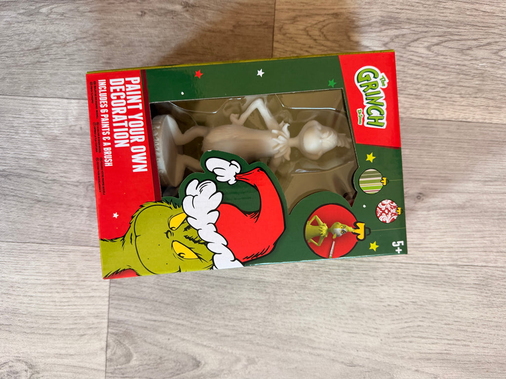 10 piece Grinch  bundle + free gift