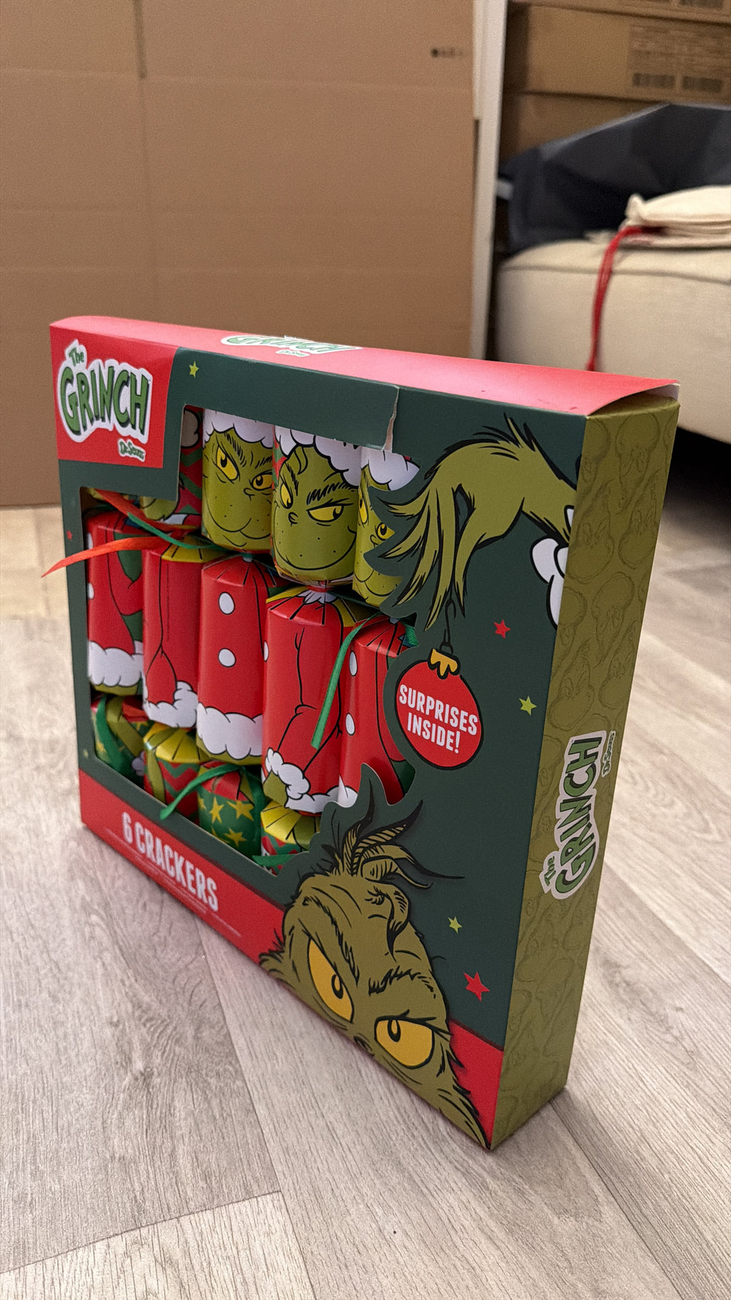 6 Grinch Crackers