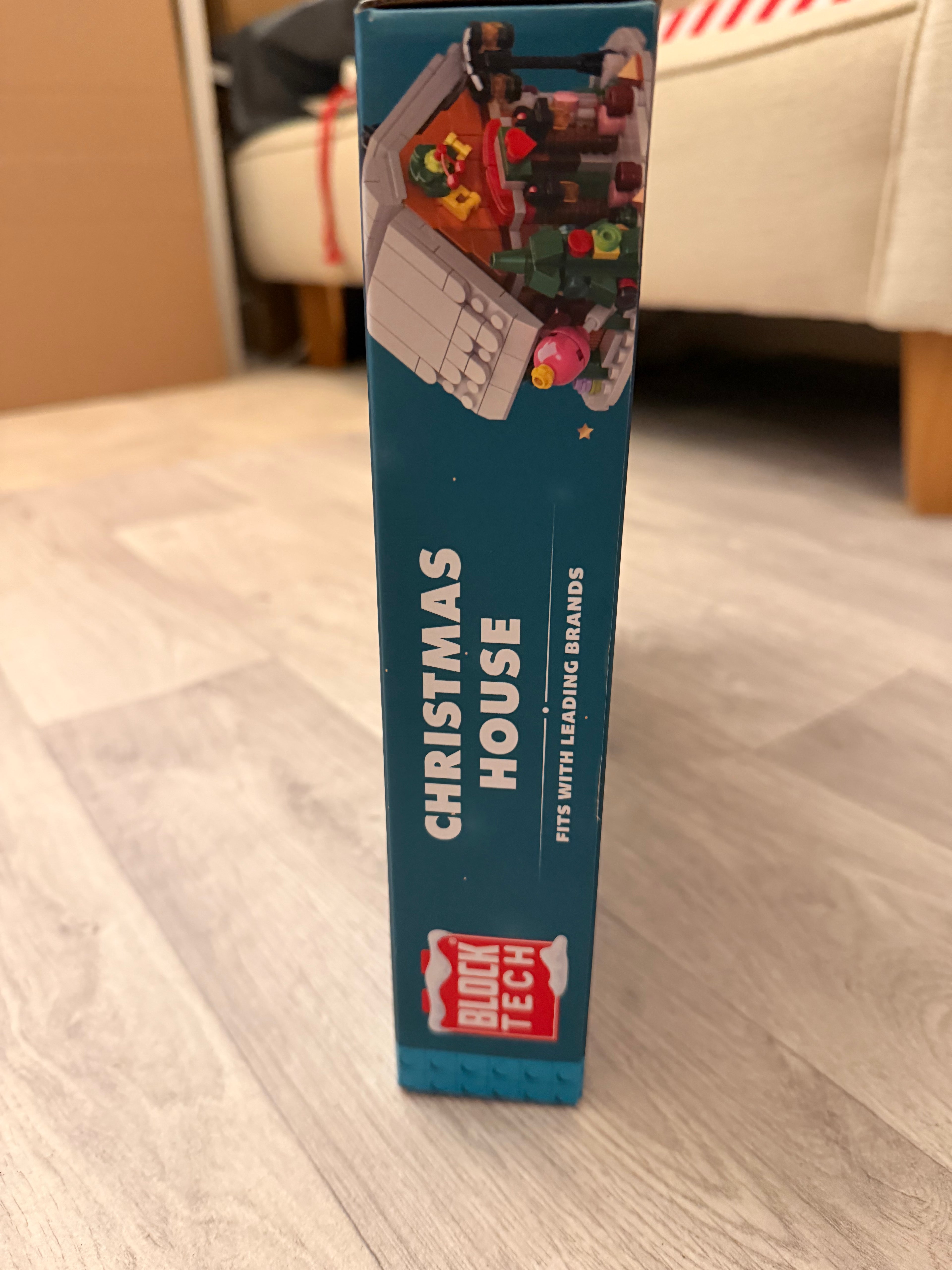 432 Piece Block Tec Christmas House