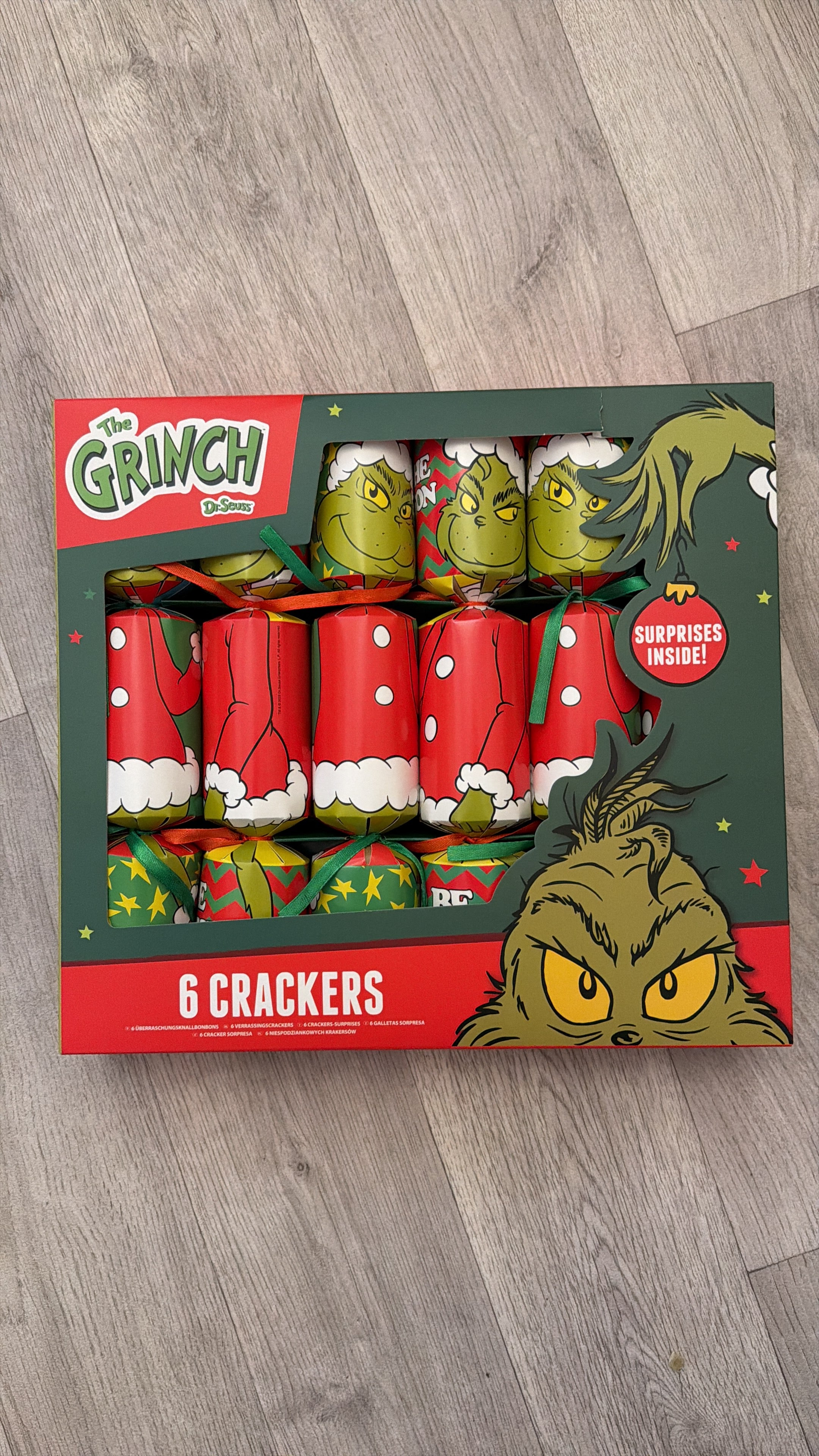 6 Grinch Crackers