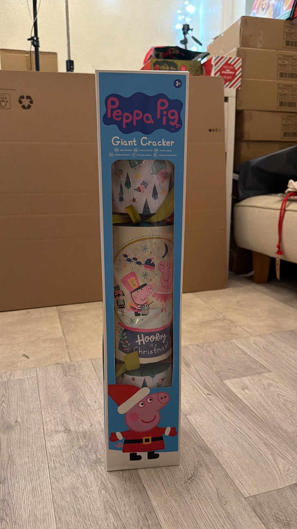 Giant Peppa Pig Activity Novelty Cracker