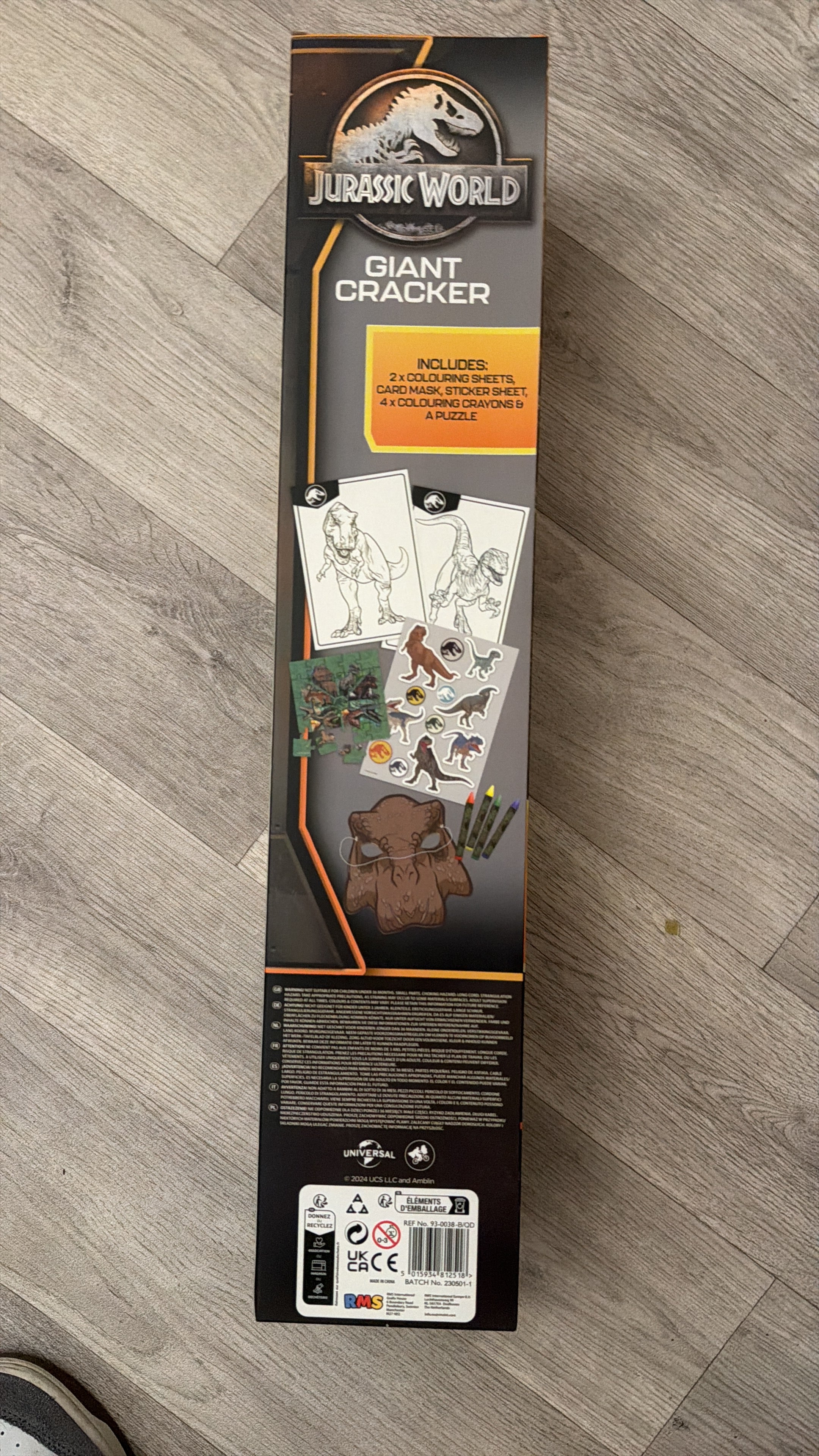 Jurassic Park Activity Crackers