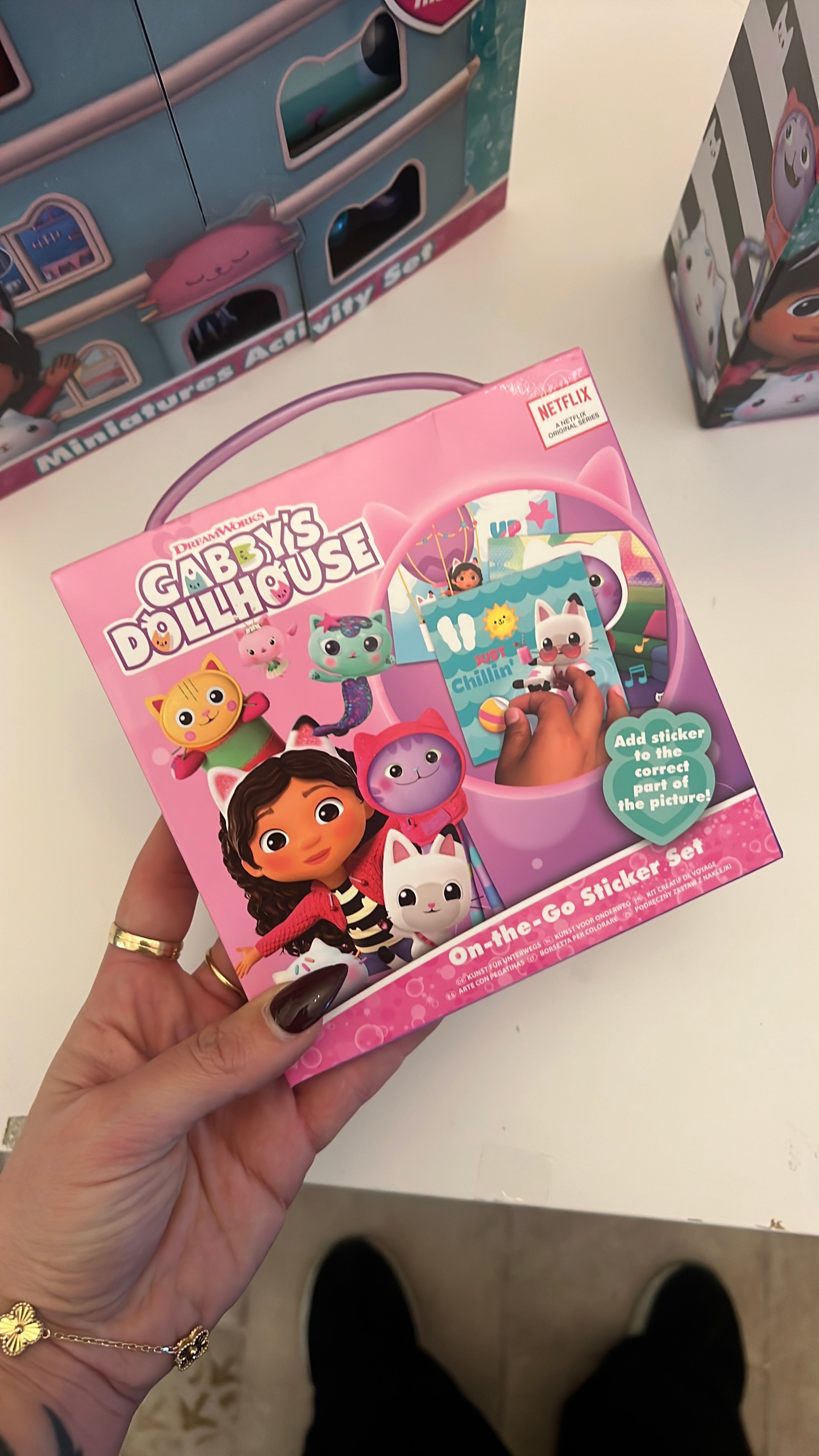 Gabby’s doll house bundle + extra gift