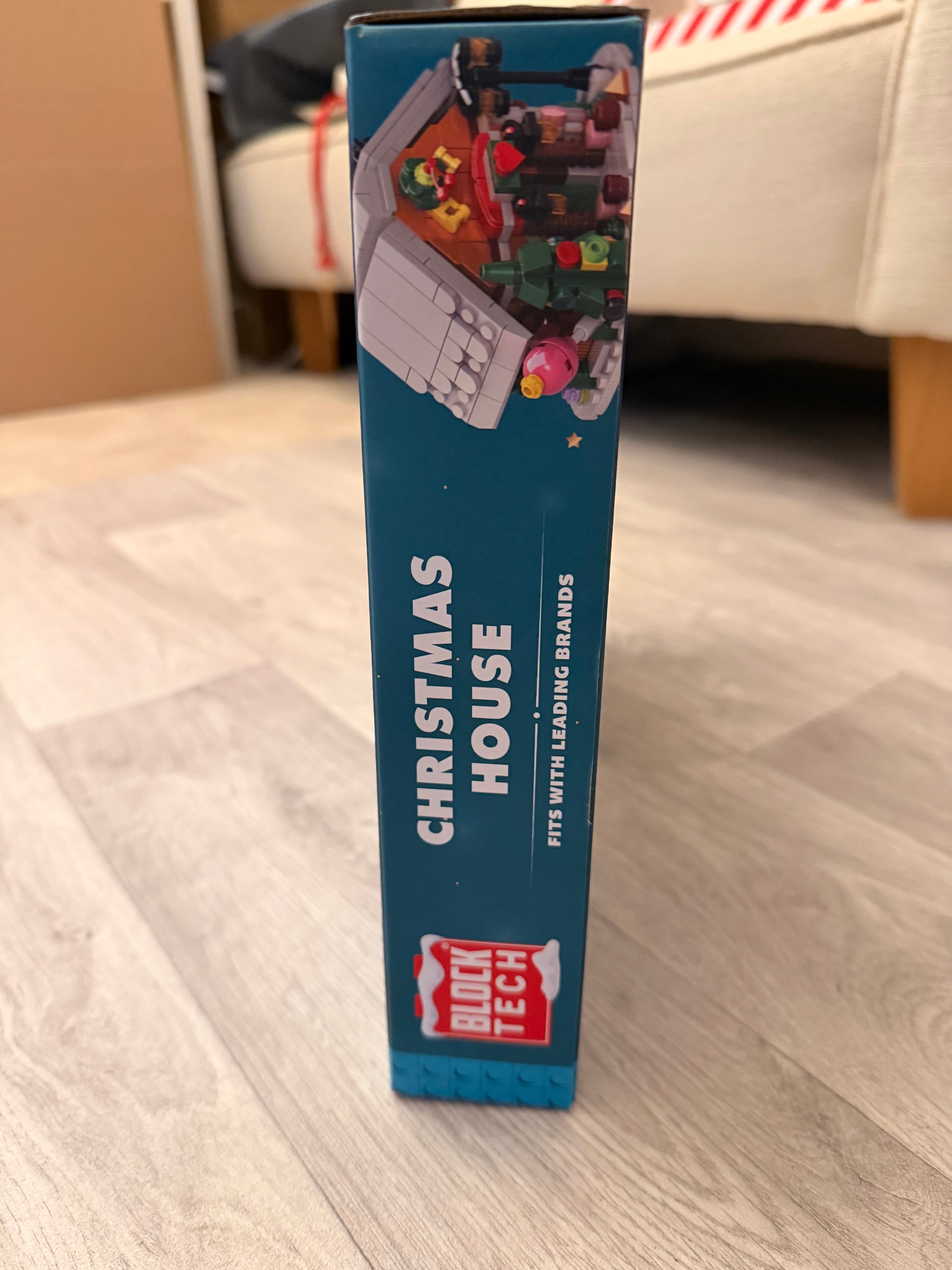 432 Piece Block Tec Christmas House